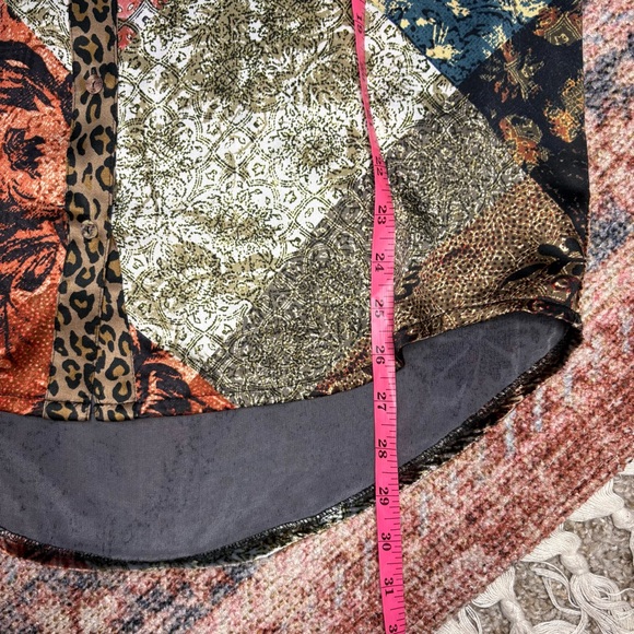 Johnny Was Cheetah Mabel Silk Printed Blouse with Velvet Back size small - Picture 13 of 14